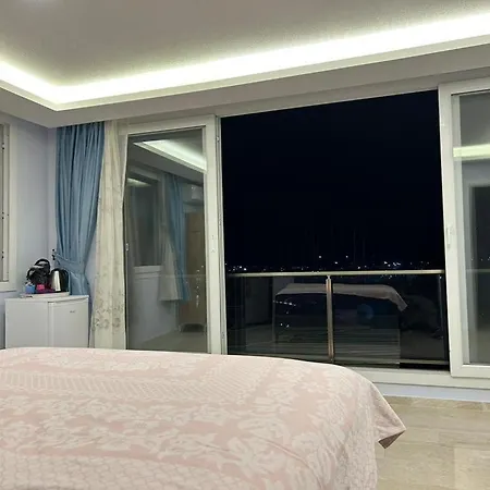 Bed and Breakfast Mert Homes Μαρμαρίς