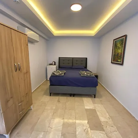 Bed and Breakfast Mert Homes Μαρμαρίς